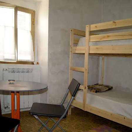 Casarmonia Homestay *